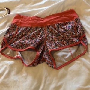 Lululemon size 4 speed up shorts